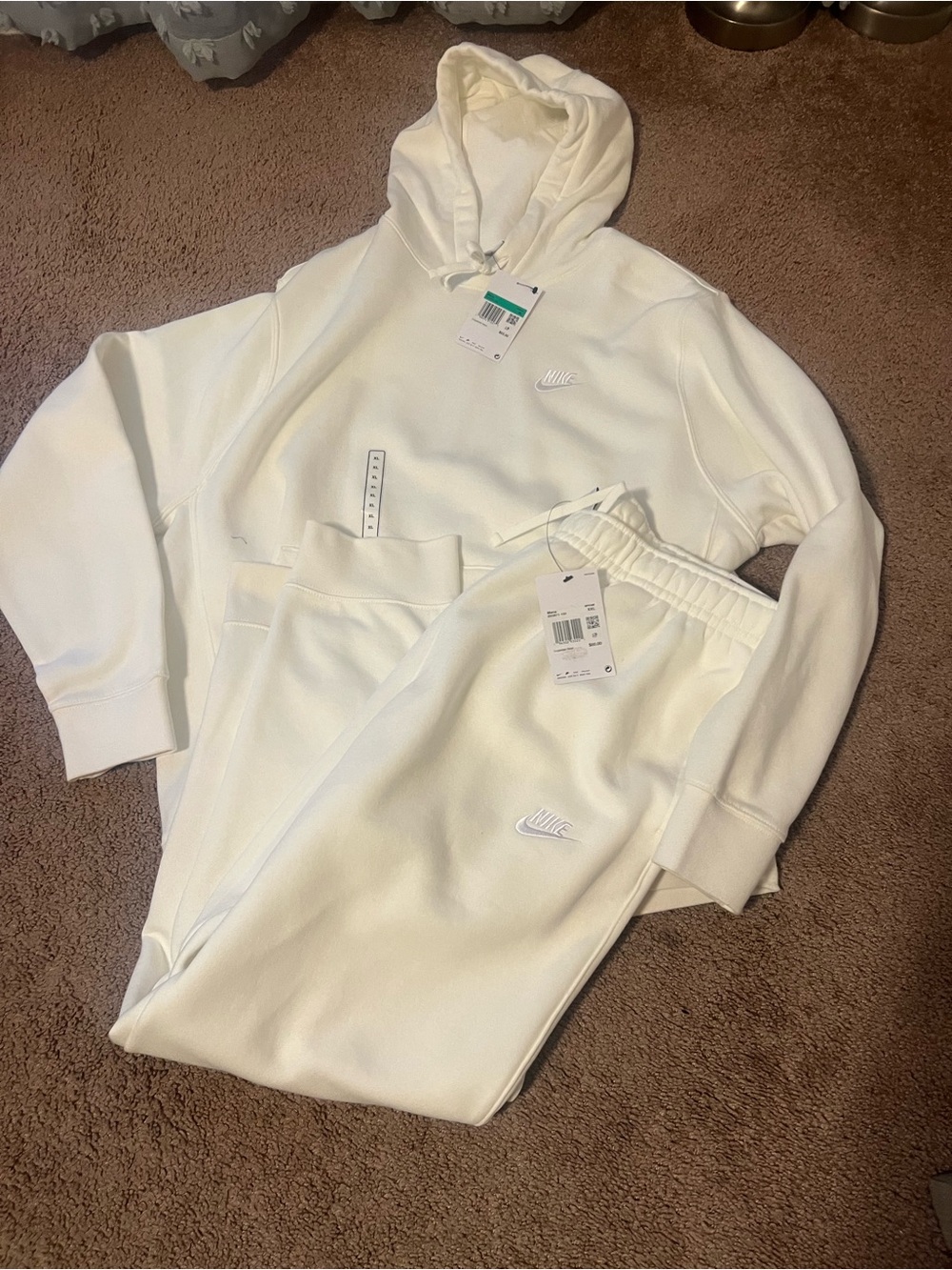 NWT $125 Nike jogging suit hoodie and joggers set sz xl/xx large